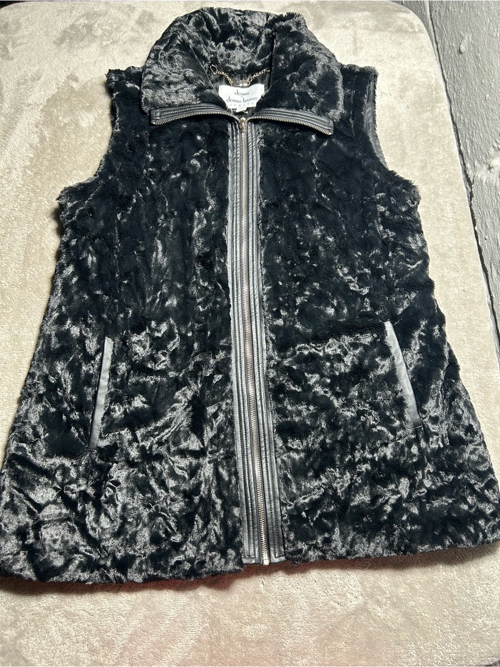 Dennis by Dennis Basso Sterling Black Faux Fur Full Zip Vest Women's Medium